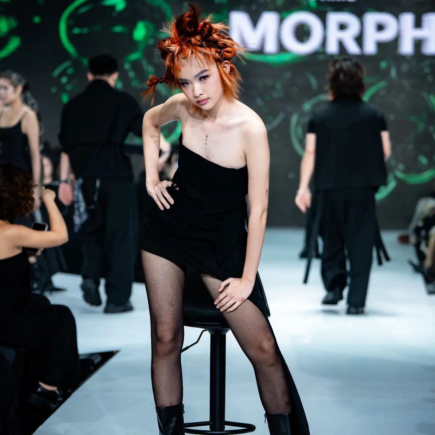 KLFW x L’Oréal 2026 runway, seated pose on stage